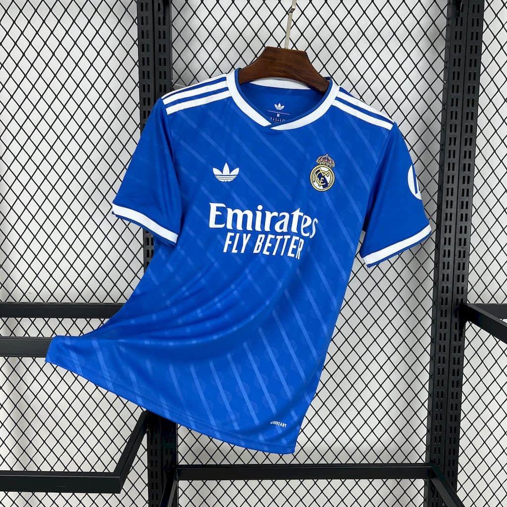Real Madrid 25-26 Third | Fan Version – kickbase