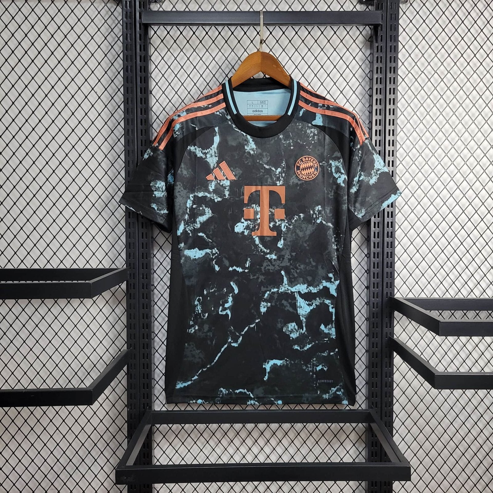 Bayern 24-25 Away | Fan Version