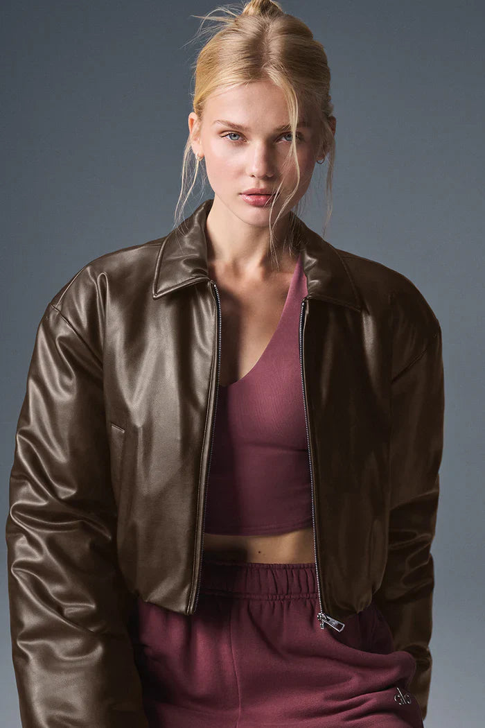 Premium Women’s Cropped Leather Bomber Jacket – Waist-Length Fit with Elastic Hem