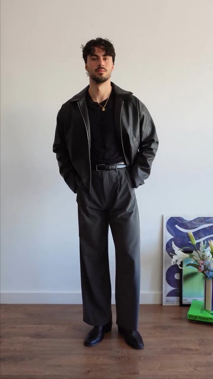 Men’s Cropped Leather Bomber Jacket – Waist-Length Minimalist Design